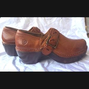 Ariat Amy Leather Clogs With Braided Strap 9